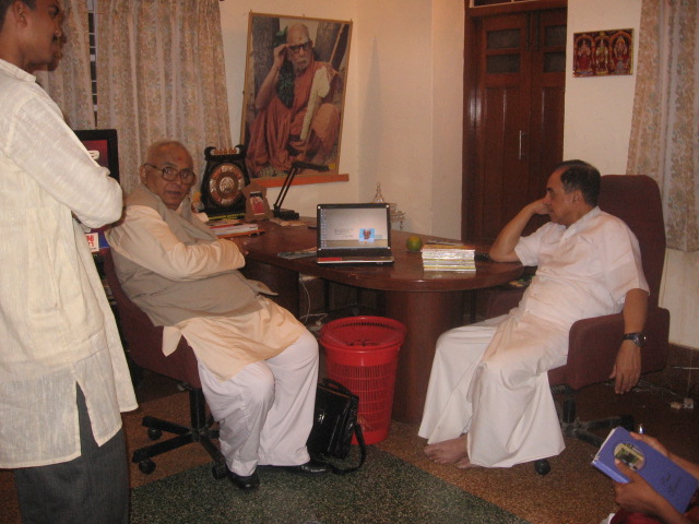 Sundaramji Explaining about Publications of Sanatan sanstha